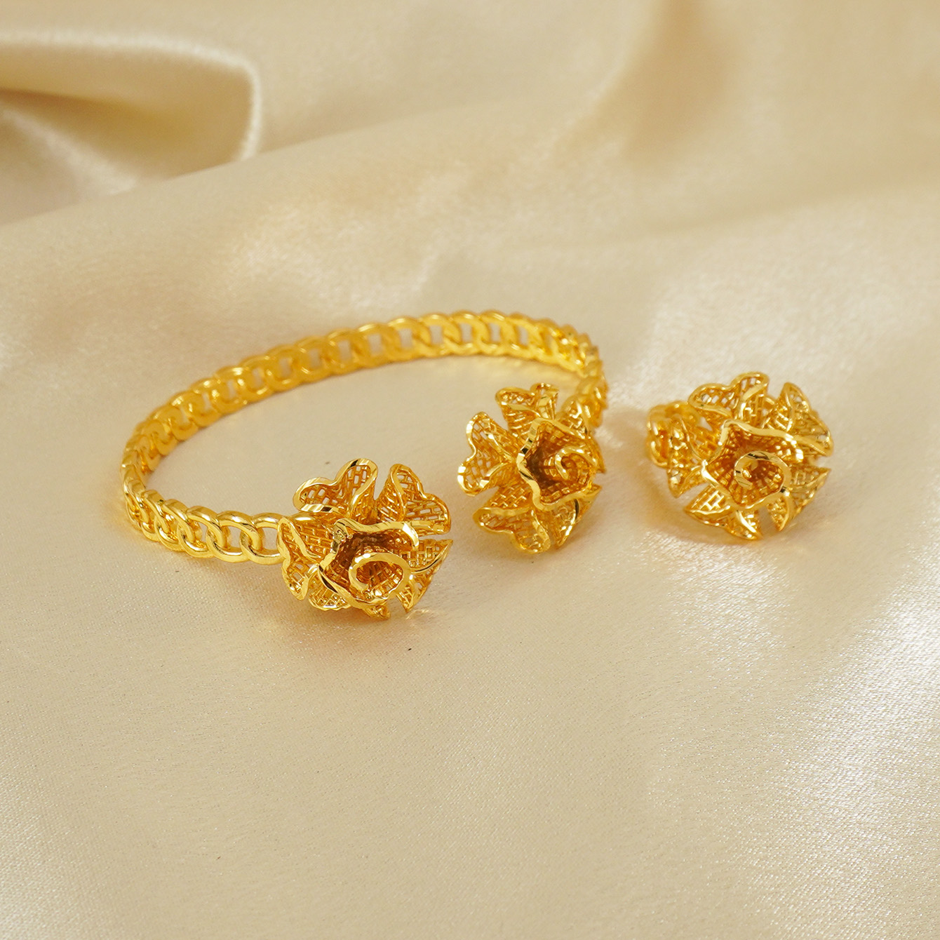 Best Jewelry Watches Women - Il braccialetto in rame placcato oro