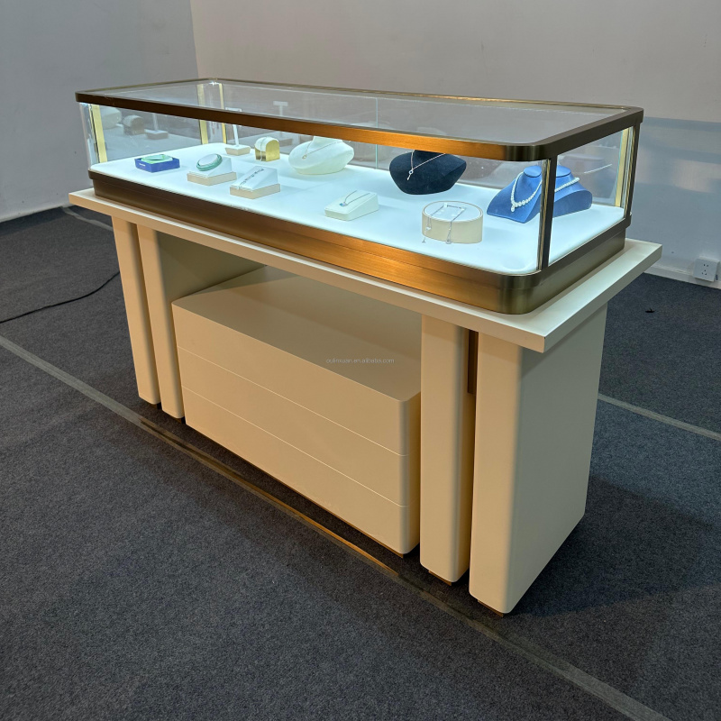 Vetrina Espositiva per Gioiell - Jewelry Stores With Watches recensione e prezzo