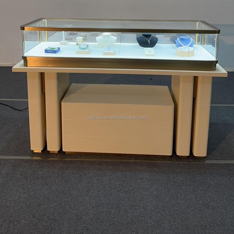 Vetrina Espositiva per Gioiell - Jewelry Stores With Watches recensione e prezzo